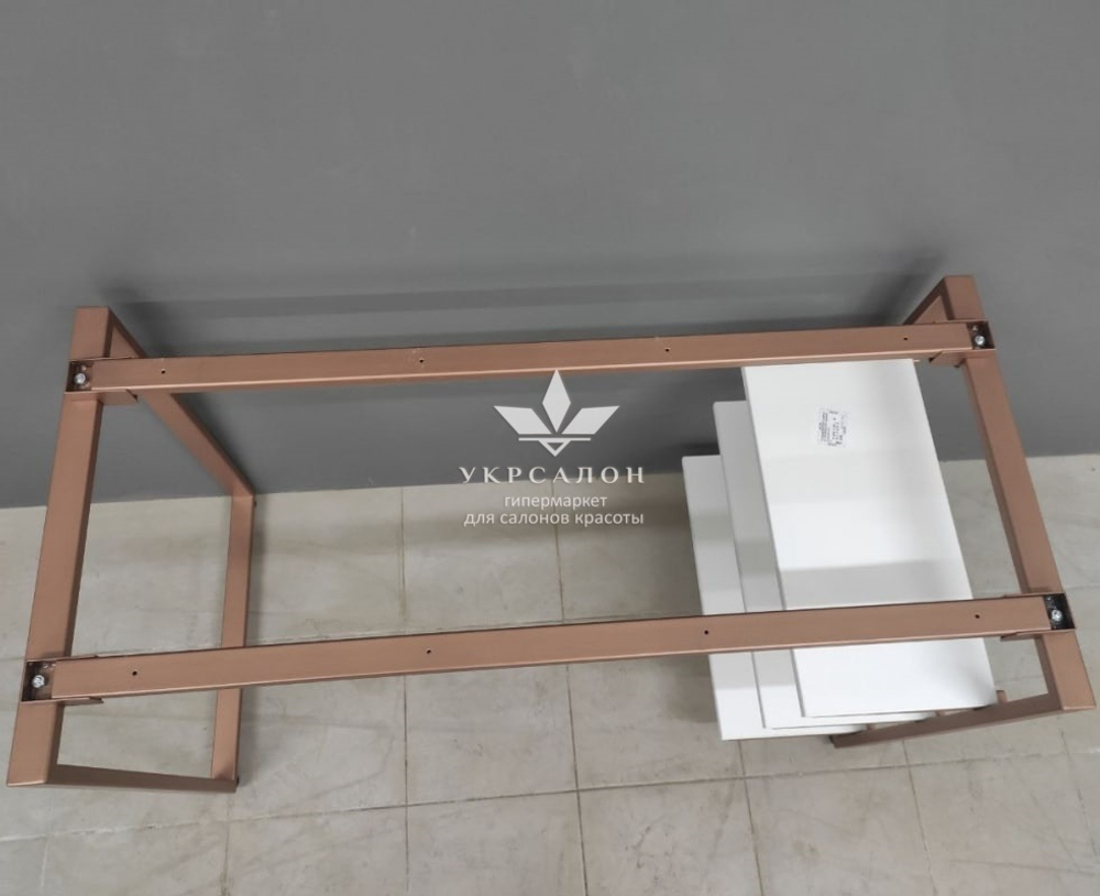 Манікюрний стіл Color Loft