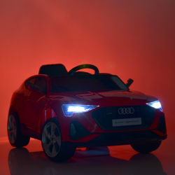 Детский электромобиль Audi e-tron 60W M 4806EBLR