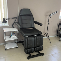 Педикюрно-косметологическая кушетка 246T