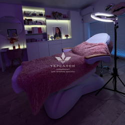 Косметологическая электрическая кушетка Lux BW-273B-4 (4 мотора), white