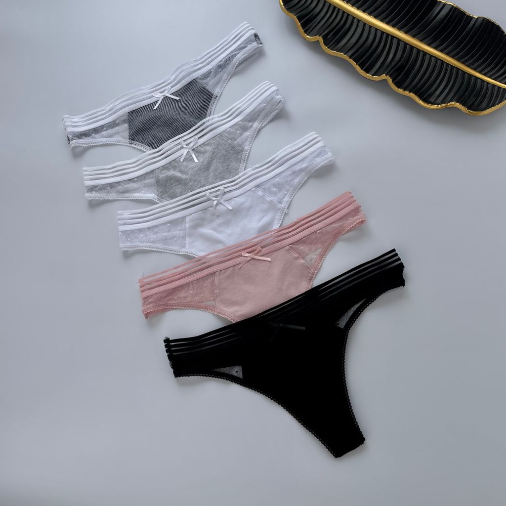 Стрінги з сіточкою по боках