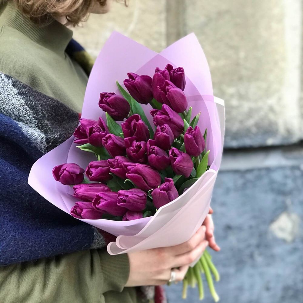 25 баклажанових (фіолетових) тюльпанів, Букет фіолетових тюльпанів