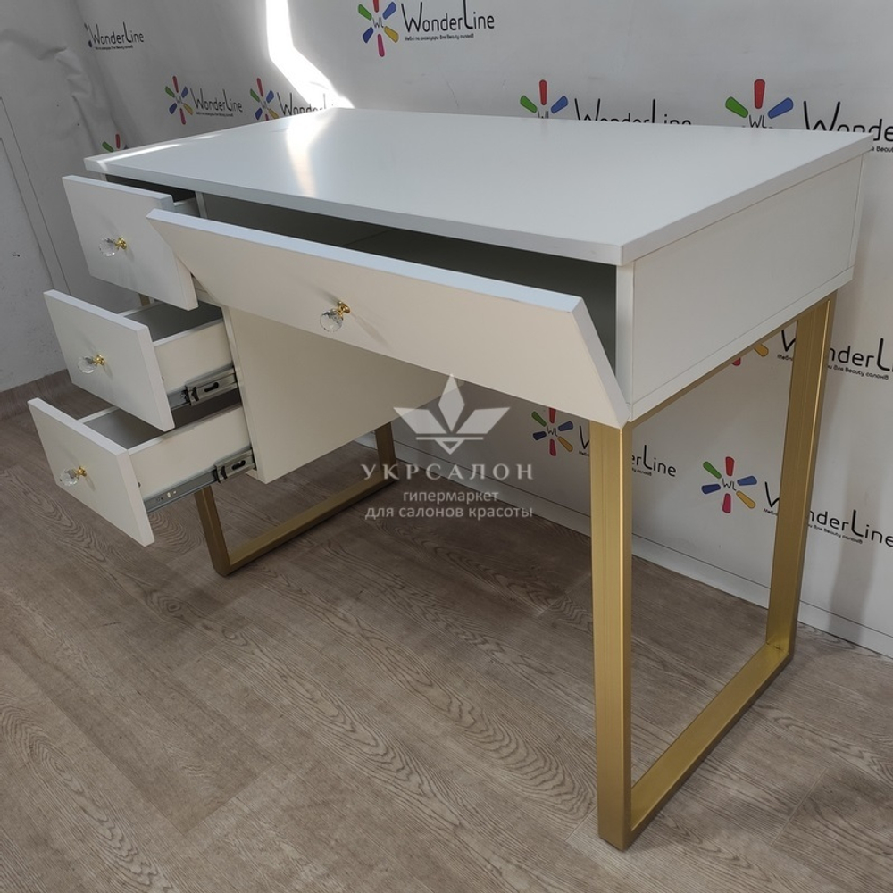 Манікюрний стіл Tertio Elegant