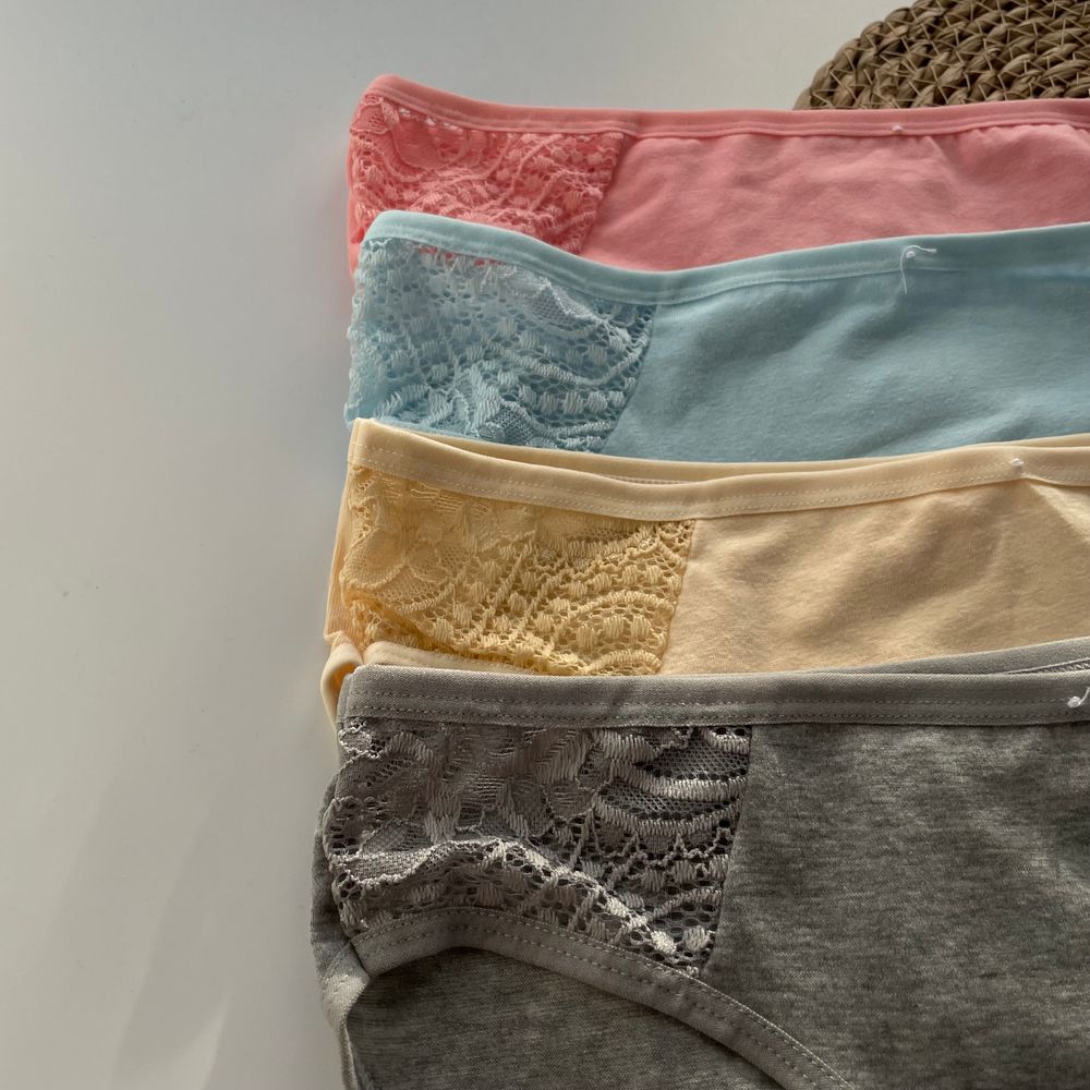 Сліпи з мереживом збоку