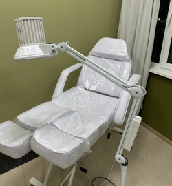 Педикюрно-косметологічна кушетка 203а