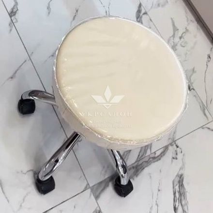 Защитный чехол для стульчика мастера