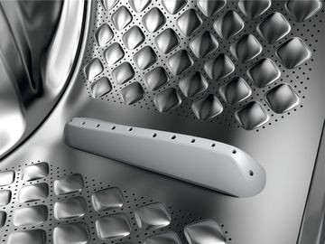 Пральна машина повногабаритна AEG LFR95166UU