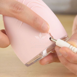 Силіконова щітка для вмивання Blossom