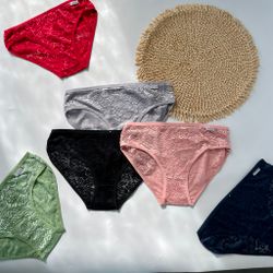 Сліпи мереживні спереду, в рубчик ззаду