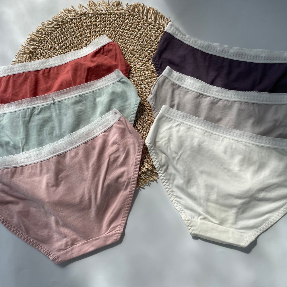 Сліпи в ставкою по центру