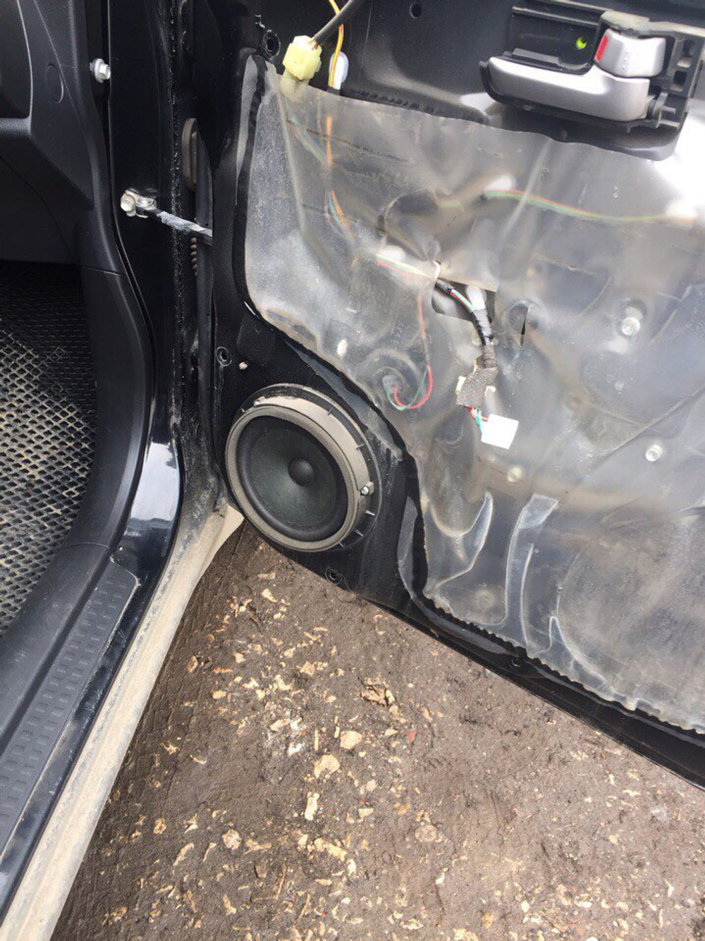 Komplet Zvučnika za Suzuki Swift