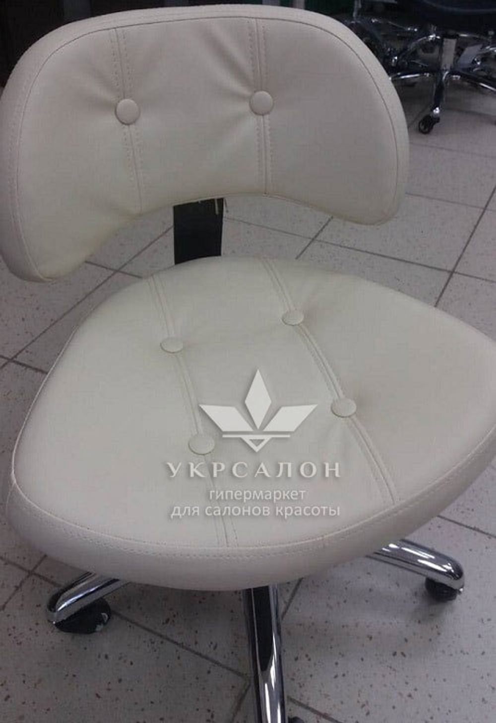 Стульчик мастера педикюра Comfort