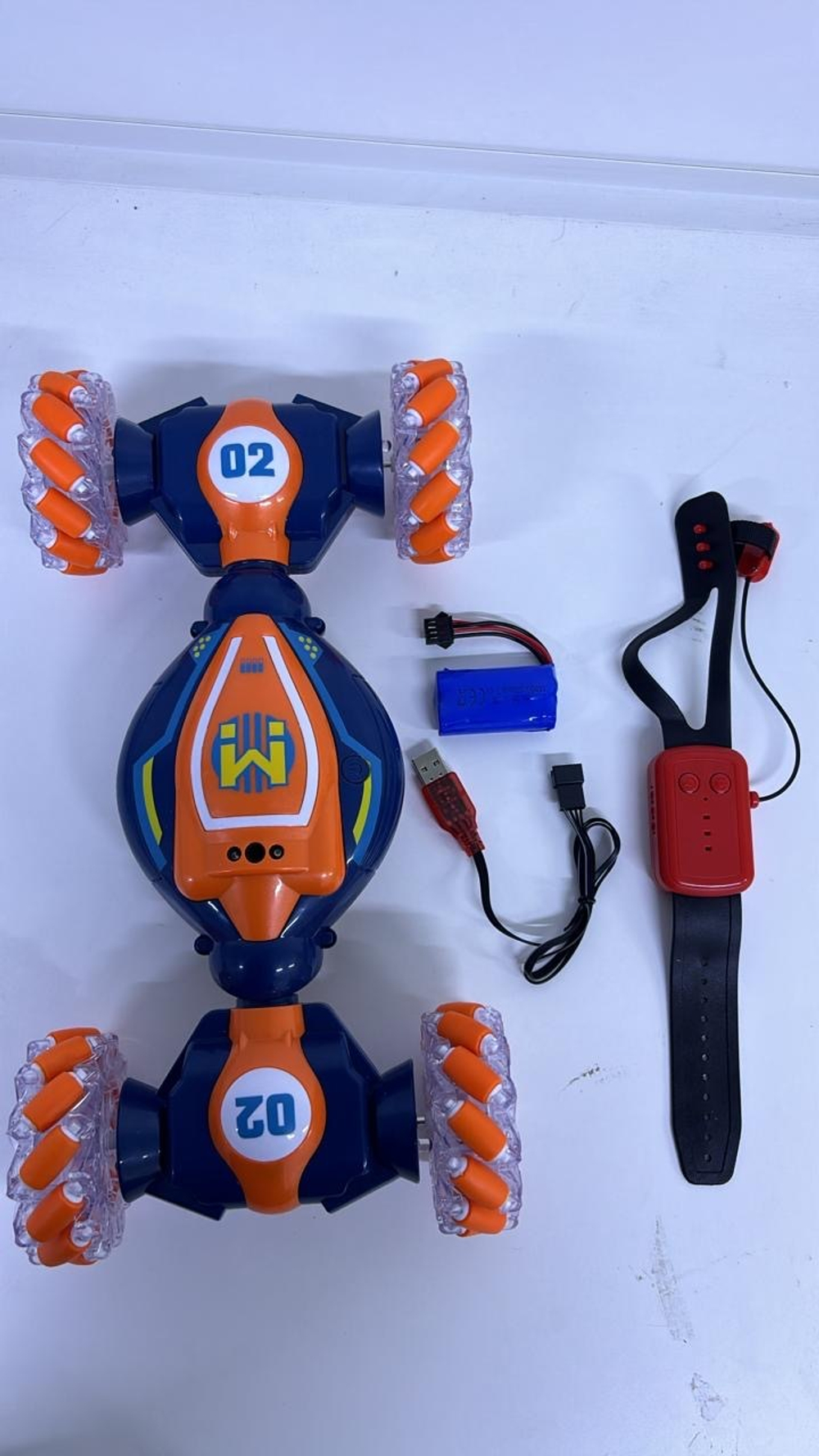 Машинка радиоуправляемая для трюков