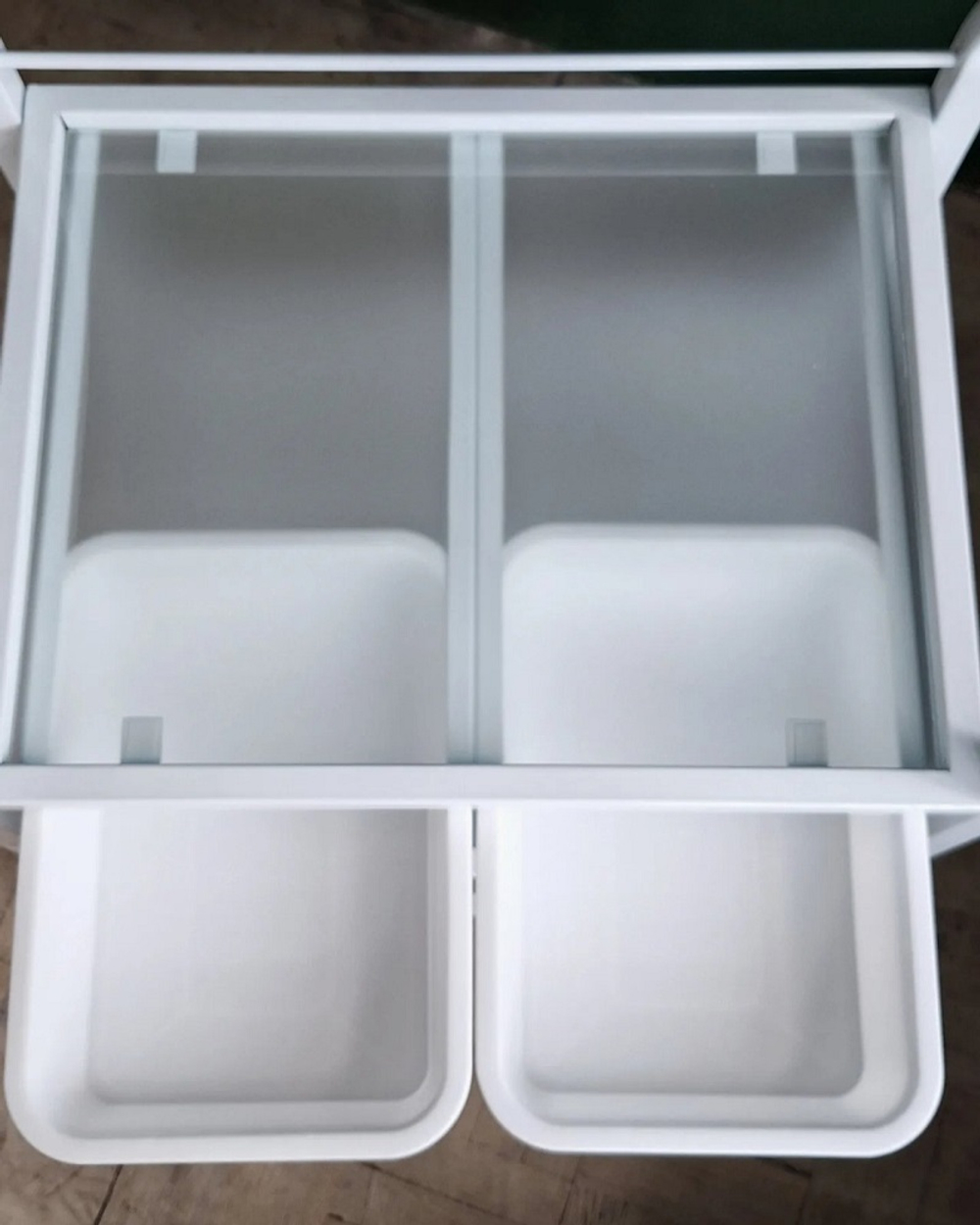 Косметологическая тележка R-42