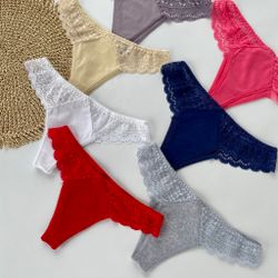 Трусики з мереживними вставками