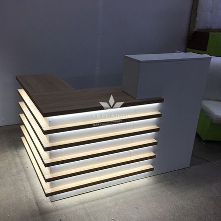 Стійка адміністратора кутова Style