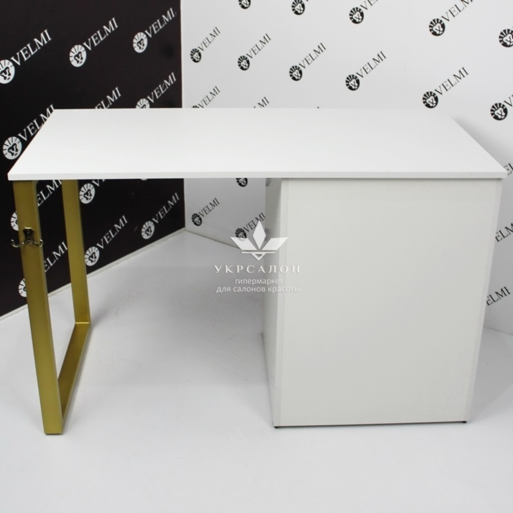 Манікюрний стіл Pandora