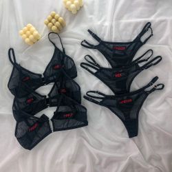 Комплект в сіточку з написами