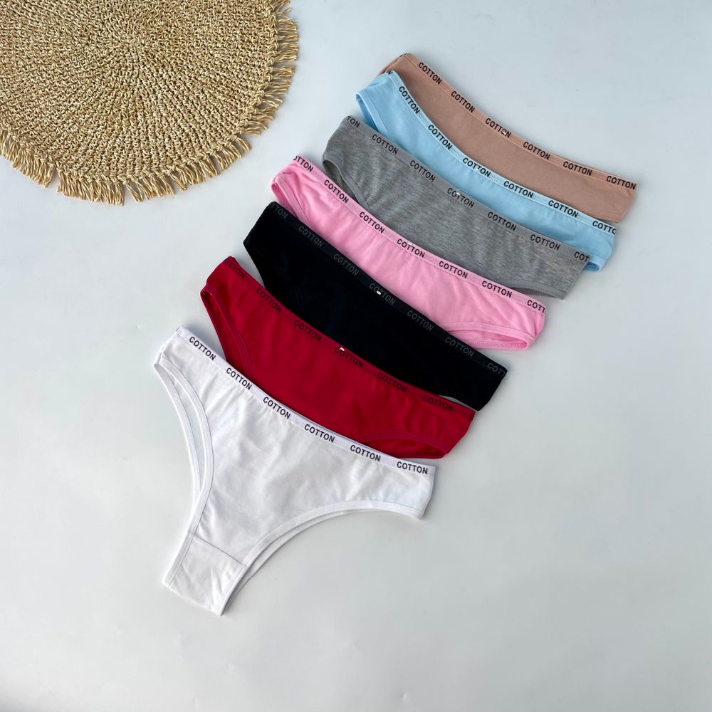 Американки з написом на резинці