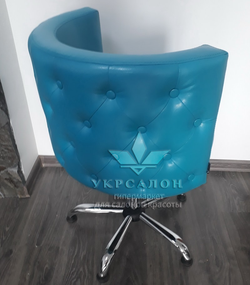 Перукарське крісло Queen