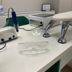 Настольная маникюрная вытяжка с HEPA фильтром Teri 800, цвет белый (сетка металлик)