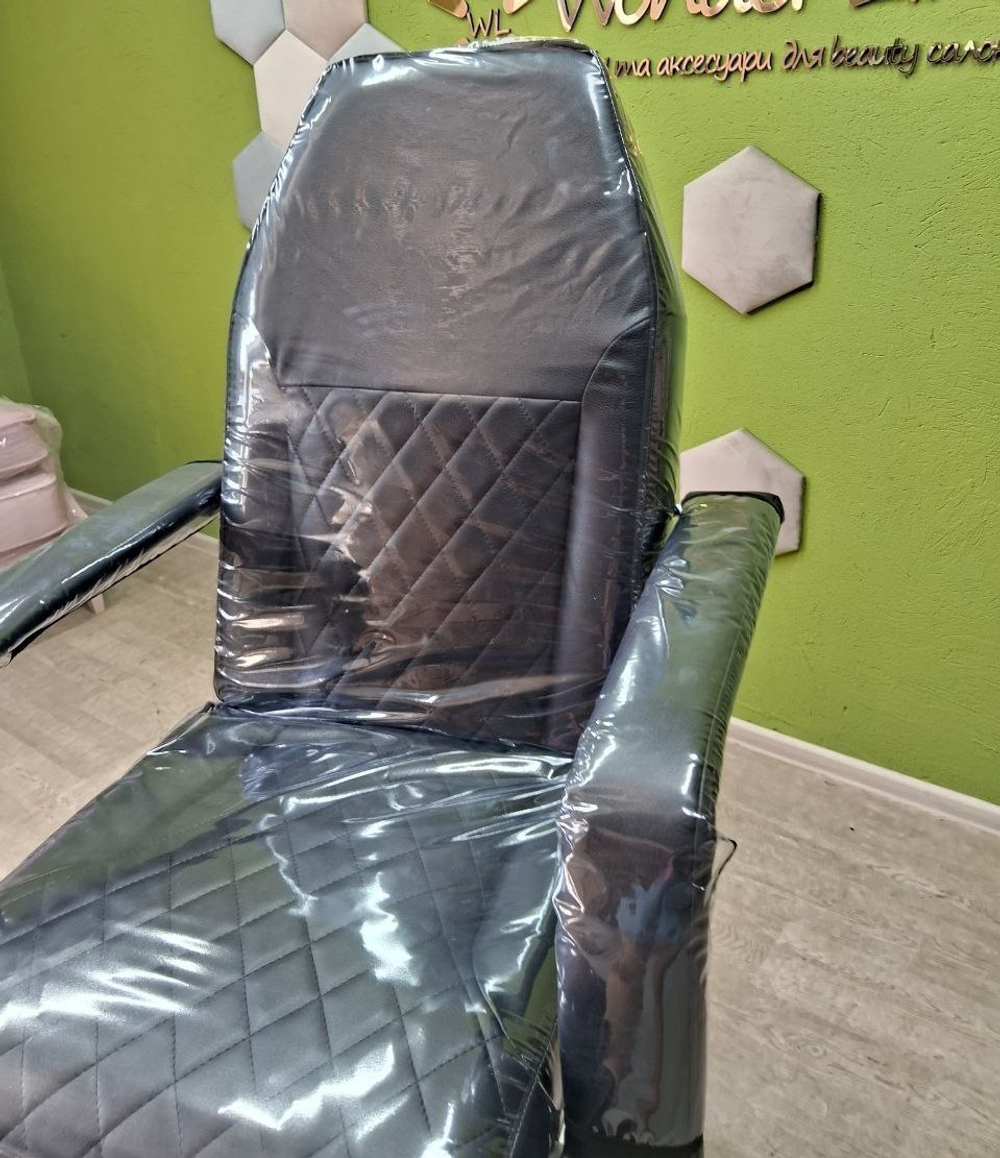 Педикюрне крісло Tertio Black