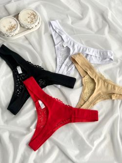 Стрінги з ажуром