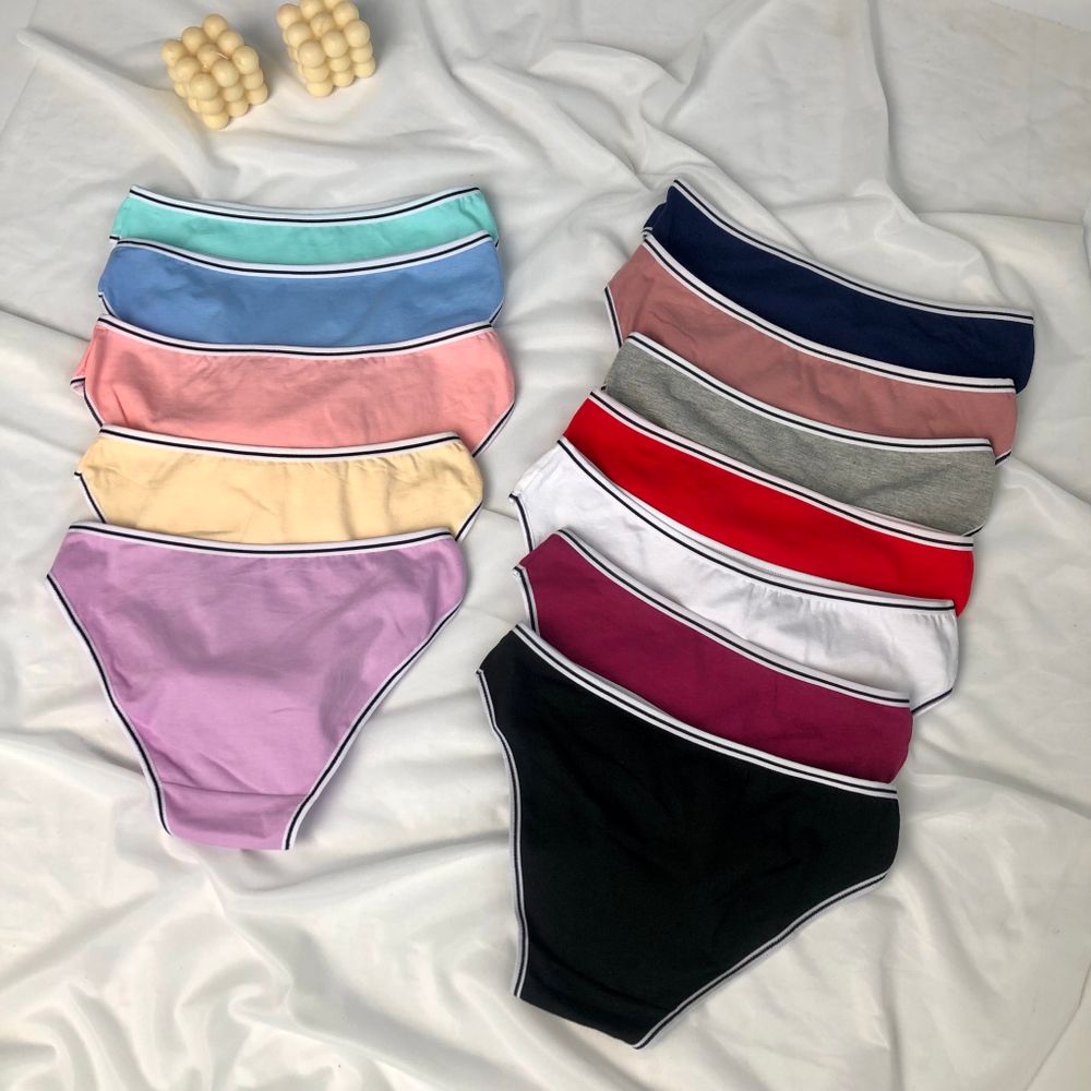 Сліпи з чорно-білою окантовкою