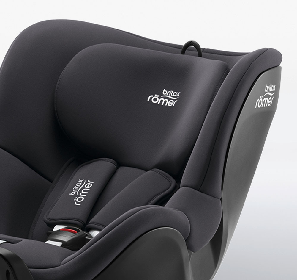 Автокресло детское Britax Römer Dualfix M Plus с базой Isofix 0+/1 (0-20 кг)