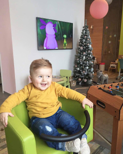 Детское парикмахерское кресло Kinder