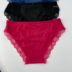 Сліпи з мереживом по окантовці