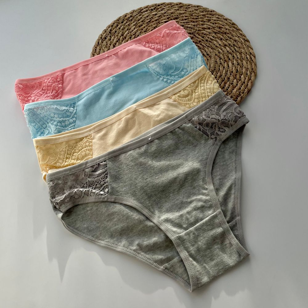 Сліпи з мереживом збоку