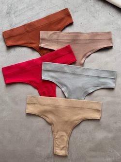 Стрінги в рубчик на високій посадці