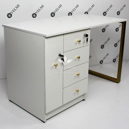 Манікюрний стіл Pandora