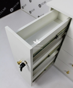 Манікюрний стіл Pandora