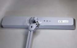 Настольная светодиодная бестеневая Led лампа для бьюти мастера на струбцине KMS-1005 (9501), 30 Вт, белая