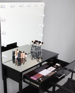 Робоче місце перукаря Capri