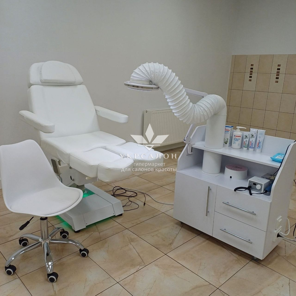 Профессиональная вытяжка для педикюра Universal