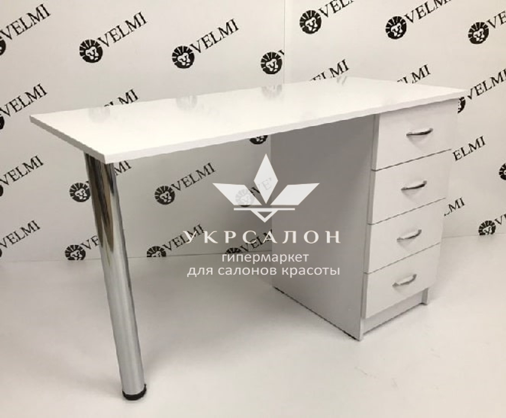 Маникюрный стол Profi