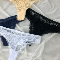 Трусики з мереживом