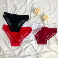 Сліпи гладенькі спереду. з мереживом ззаду