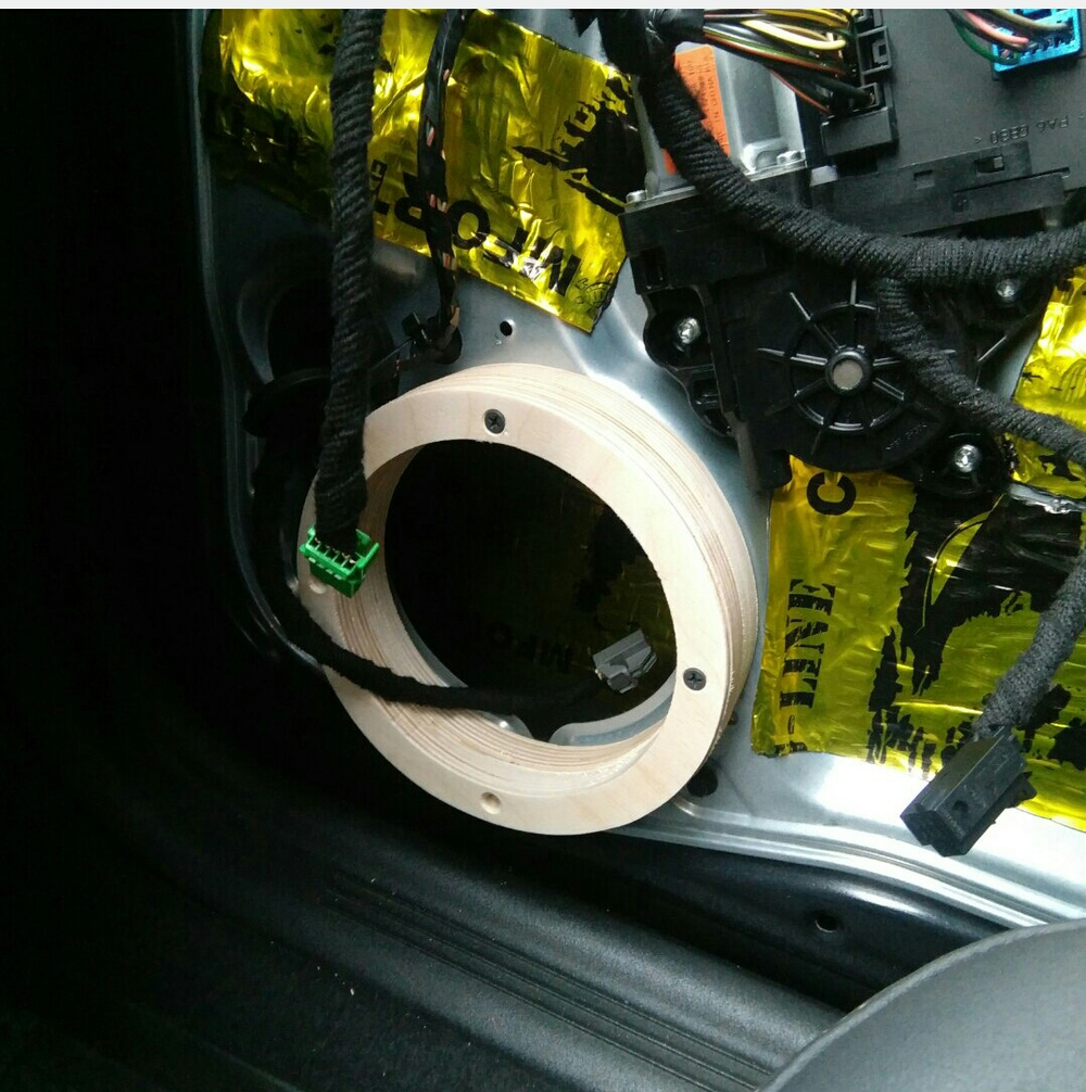 Komplet Zvučnika za Volvo S40
