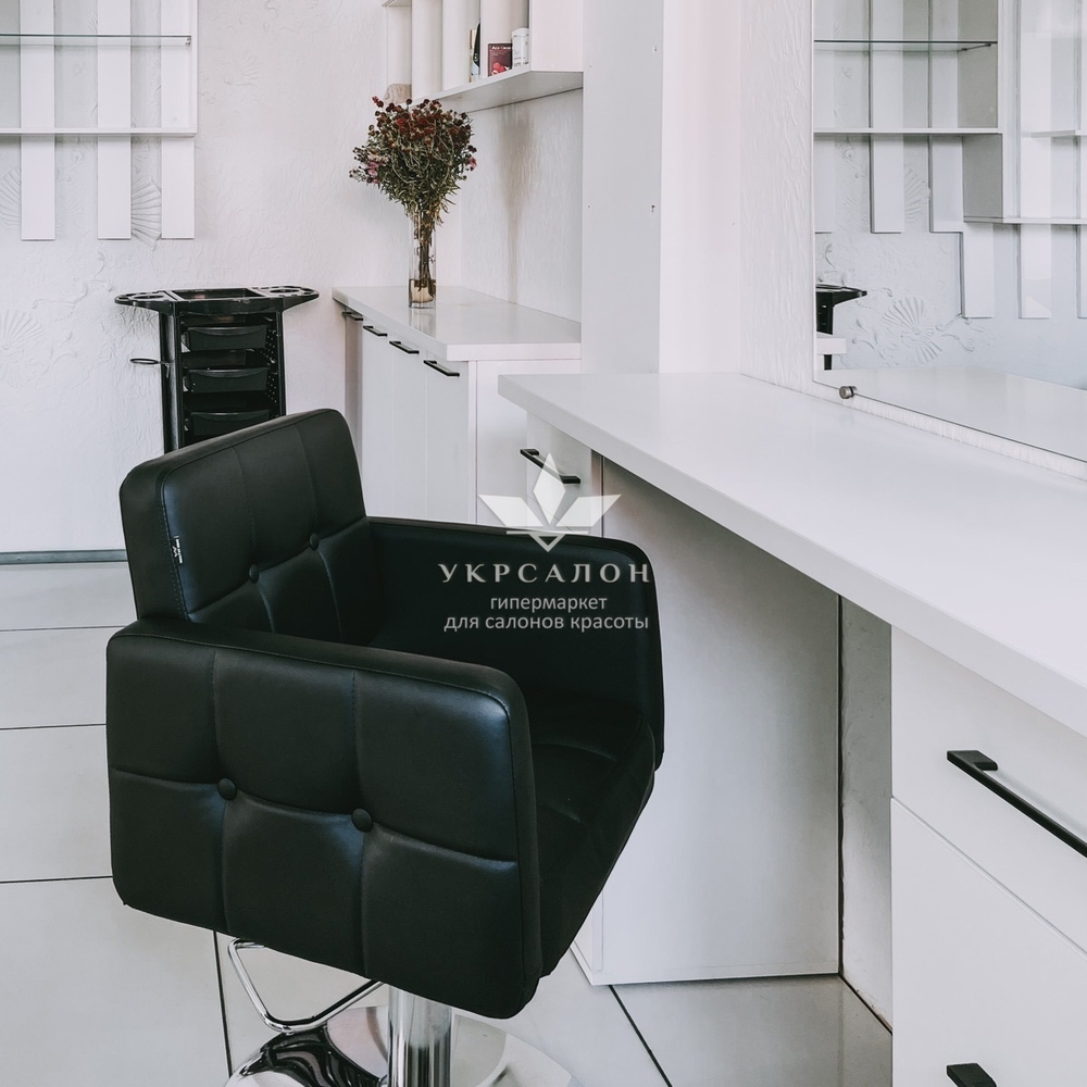 Крісло перукарське Beatrice