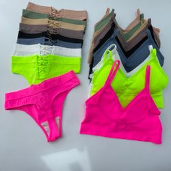 Комплект в рубчик з переплетом