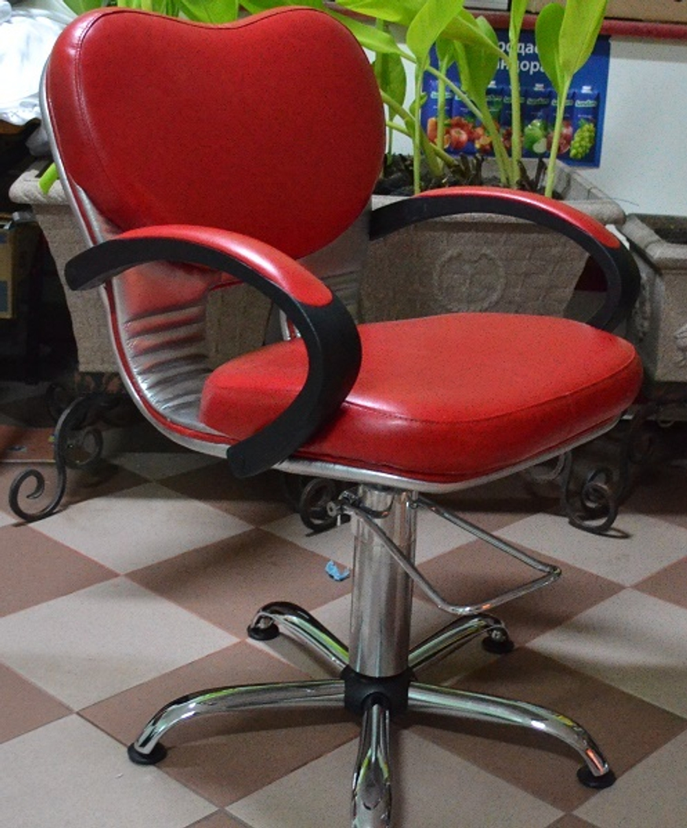 Крісло перукарське Clio