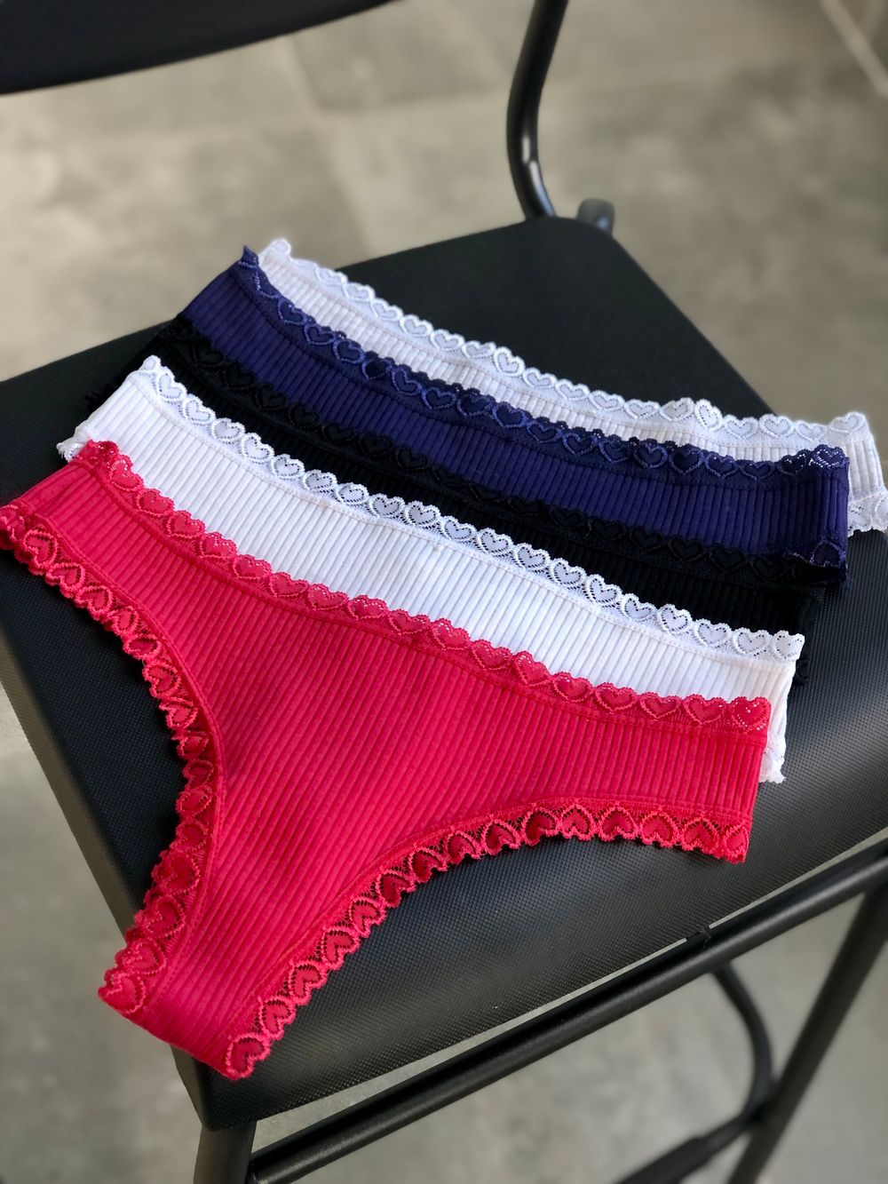 Стрінги з сердечками