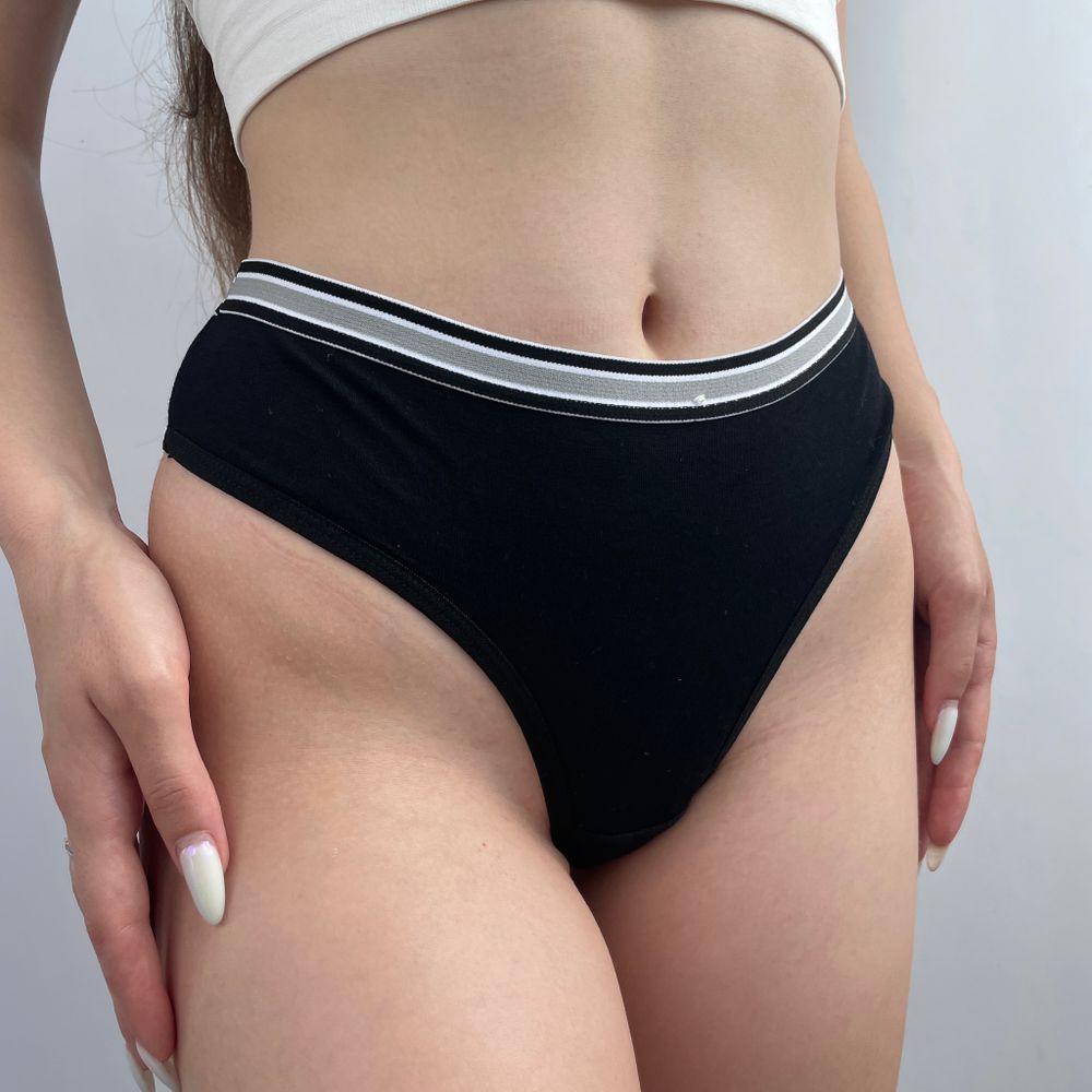 Стрінги з полосками на резинці