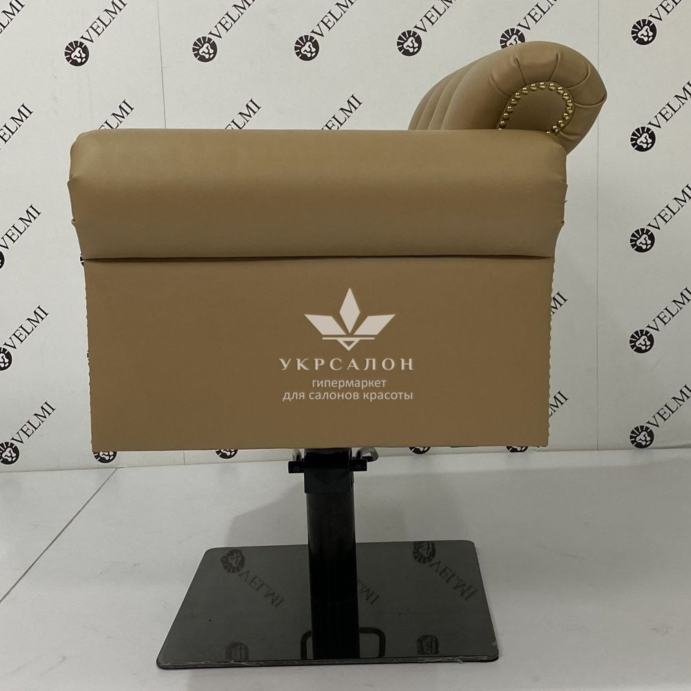 Парикмахерское кресло  Prado Loft