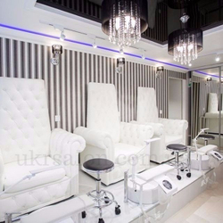 Педикюрное крісло трон queen