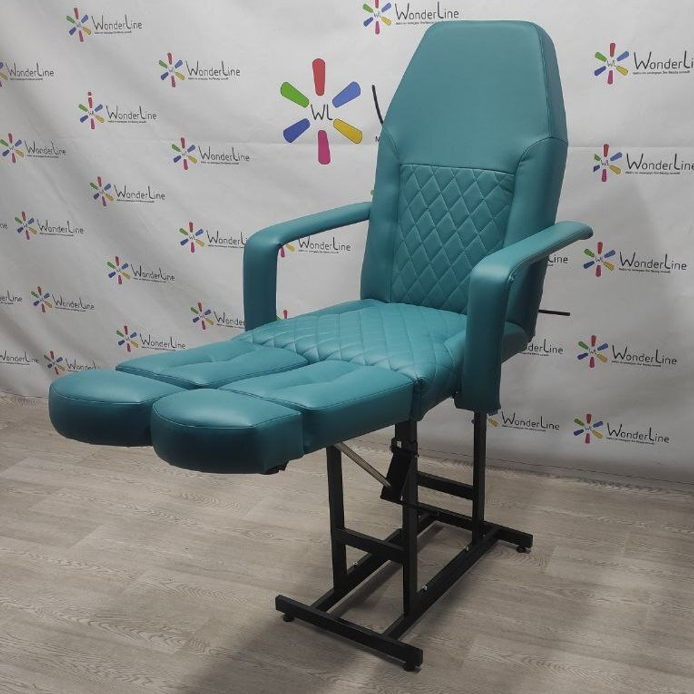 Педикюрне крісло Tertio Black